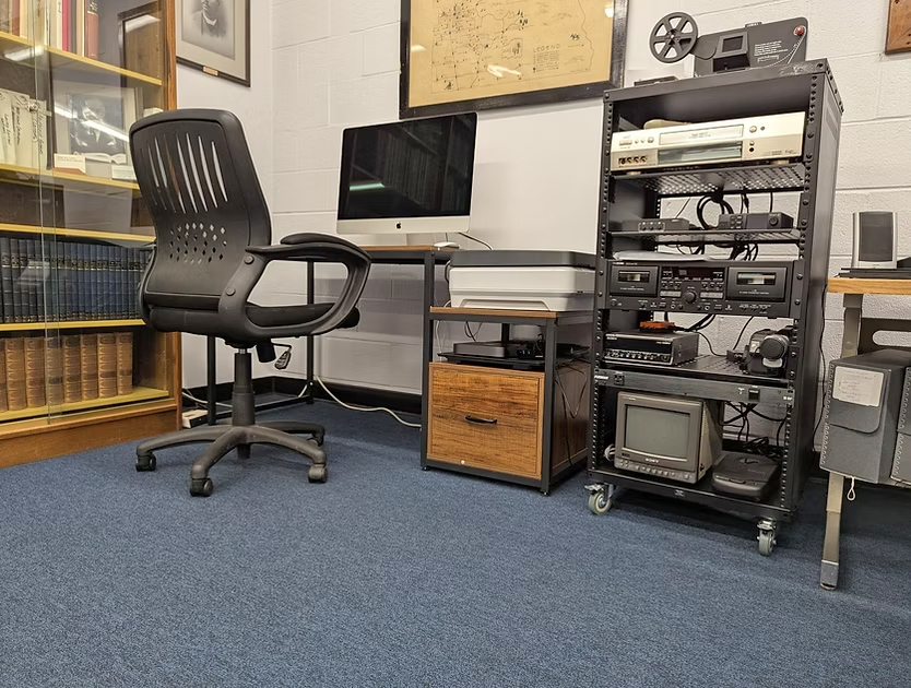 The Tulare County Library Memory Lab is part of the Memory Lab Network. (Photo Courtesy of TulareCountyLibrary.org for Educational Use)