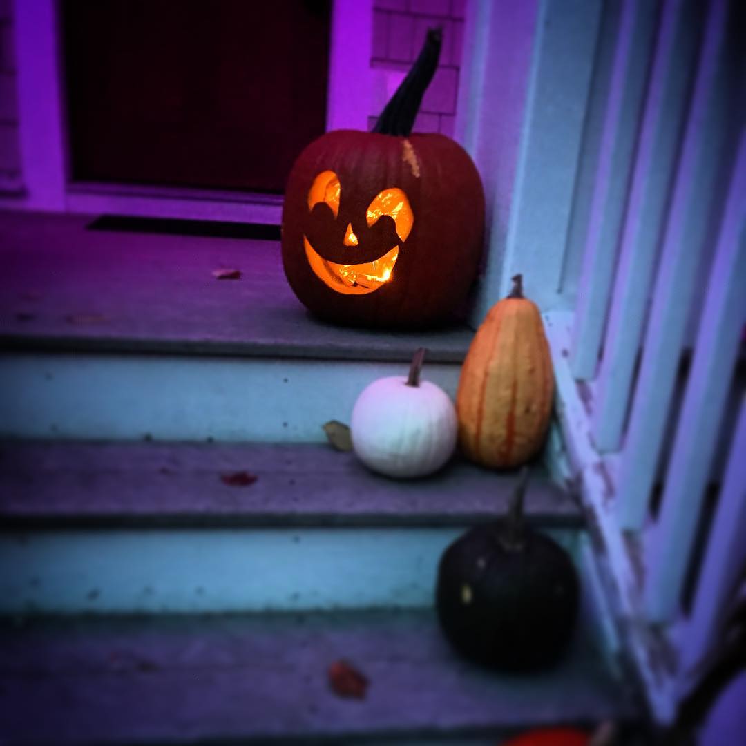 Fall Greetings: Happy Halloween!